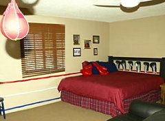 boxing theme bedroom - How to Decorate a Kids Room with a Boxing Theme